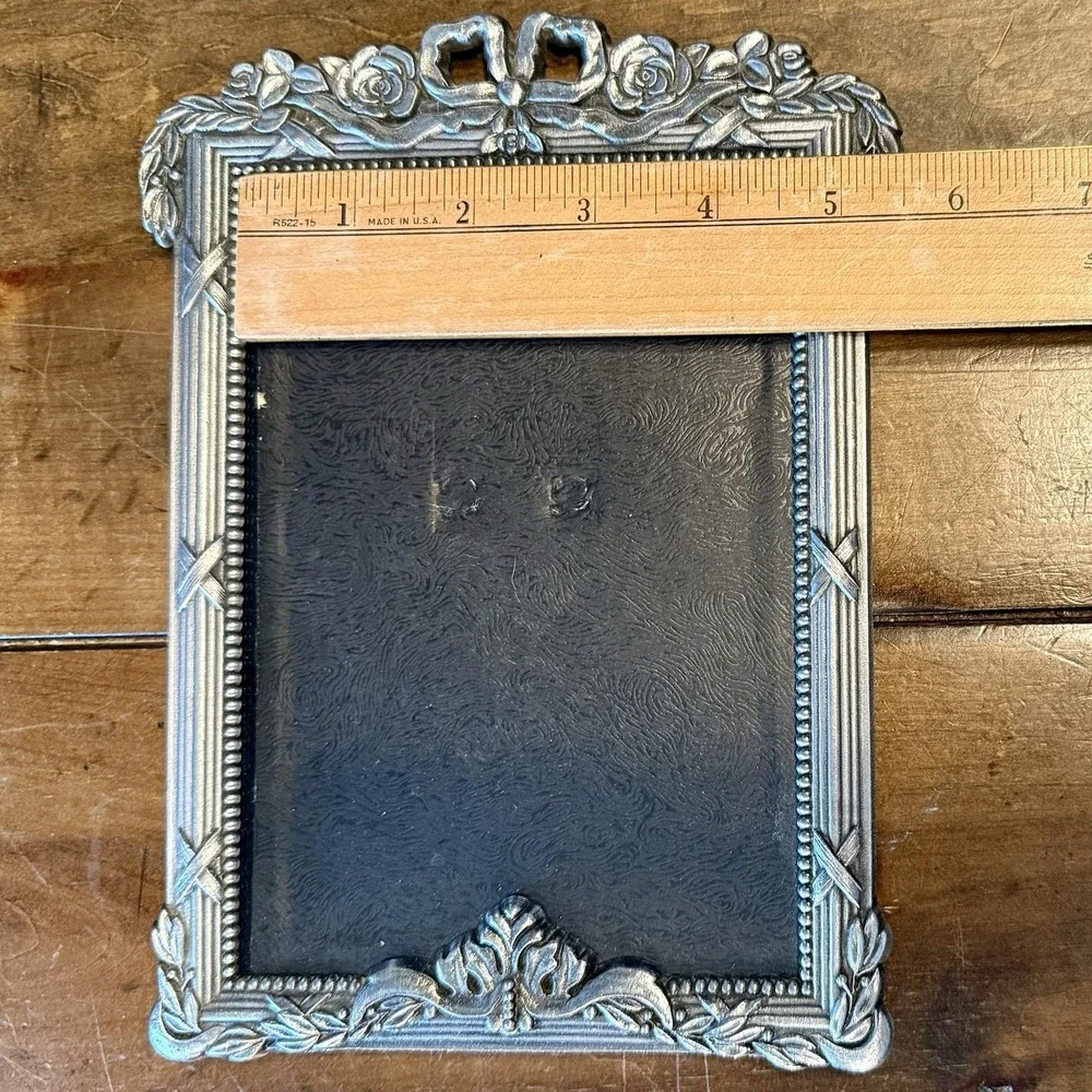 VTG 90s Art Nouveau Floral Bow Pewter Picture Frame 5x7